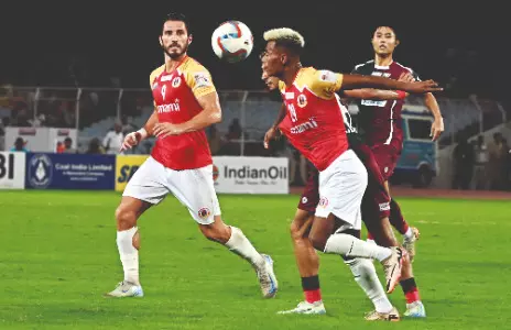 East Bengal ride Diamantakos brace to knock out Mohun Bagan