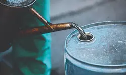 Trump aide slams India for buying Russian oil