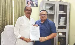 Anit Thapa seeks Min’s intervention in bonus issue for Darj tea garden workers