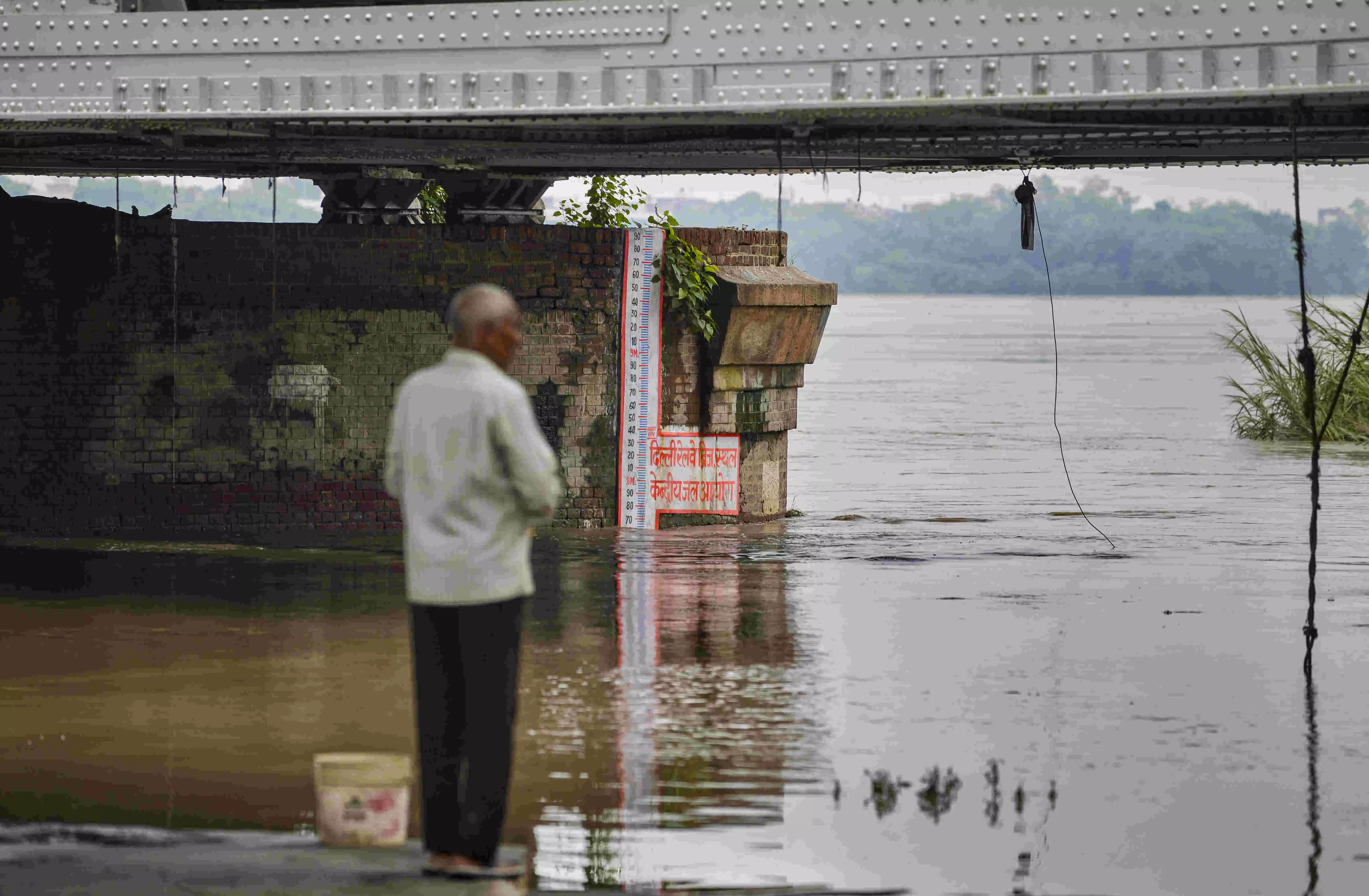 Yamuna water levels continue to rise in Delhi