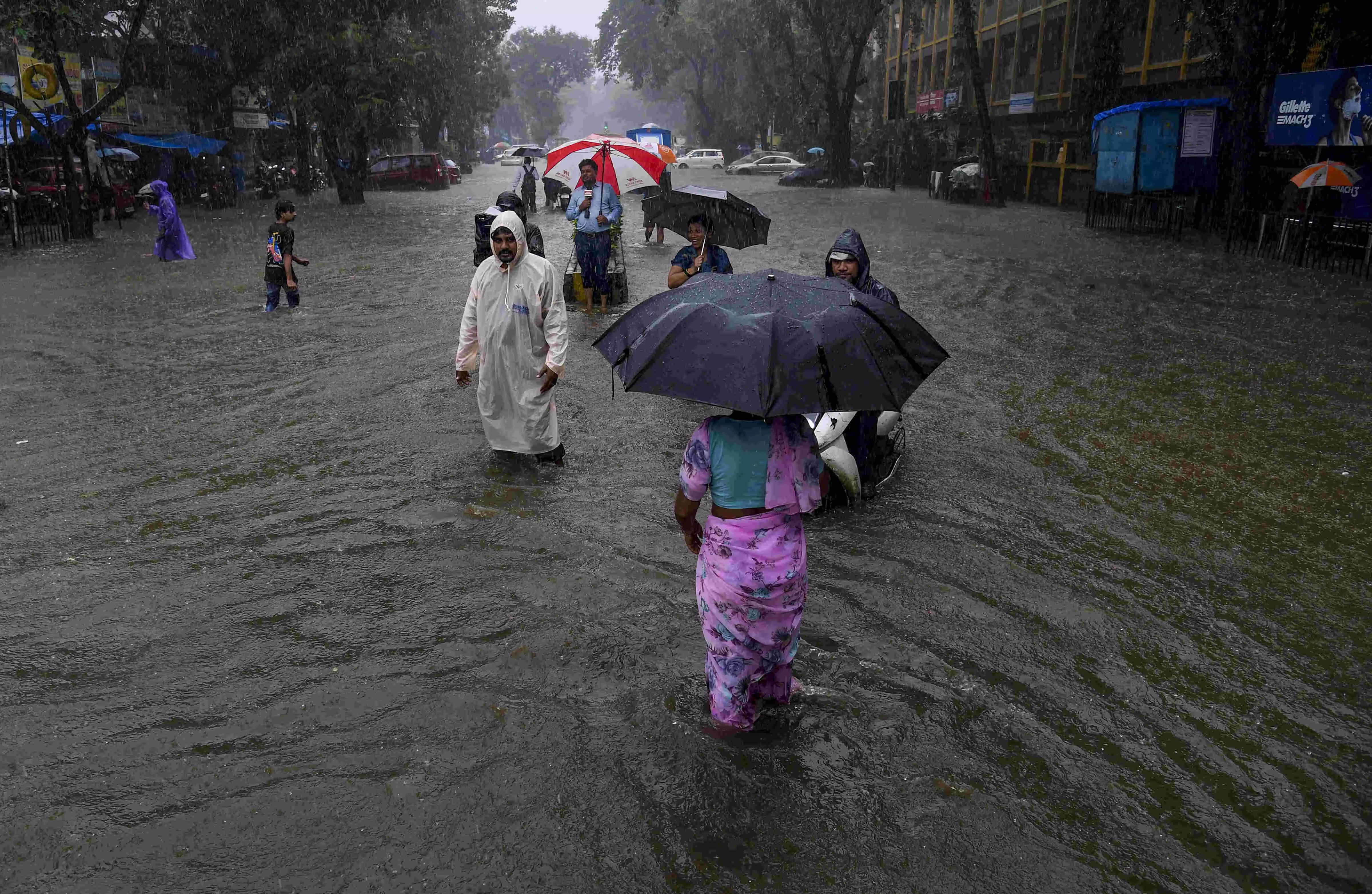 6 dead, hundreds evacuated in rain-hit districts of Maharashtra; next 48 hours crucial, says CM