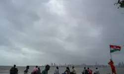 After terrible Tuesday, Mumbai gets relief from heavy showers; local trains back on track