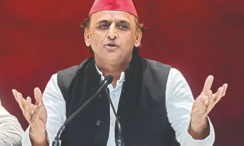 Akhilesh targets Election Commission, DMs; calls for probe into affidavit row