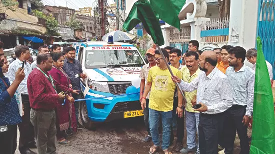 English Bazar Municipality unveils free ambulance service English Bazar Municipality unveils free ambulance service