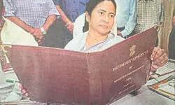 Modi inaugurates 3 Metro stretches; Mamata says drew blueprints, arranged funds as Rly Min