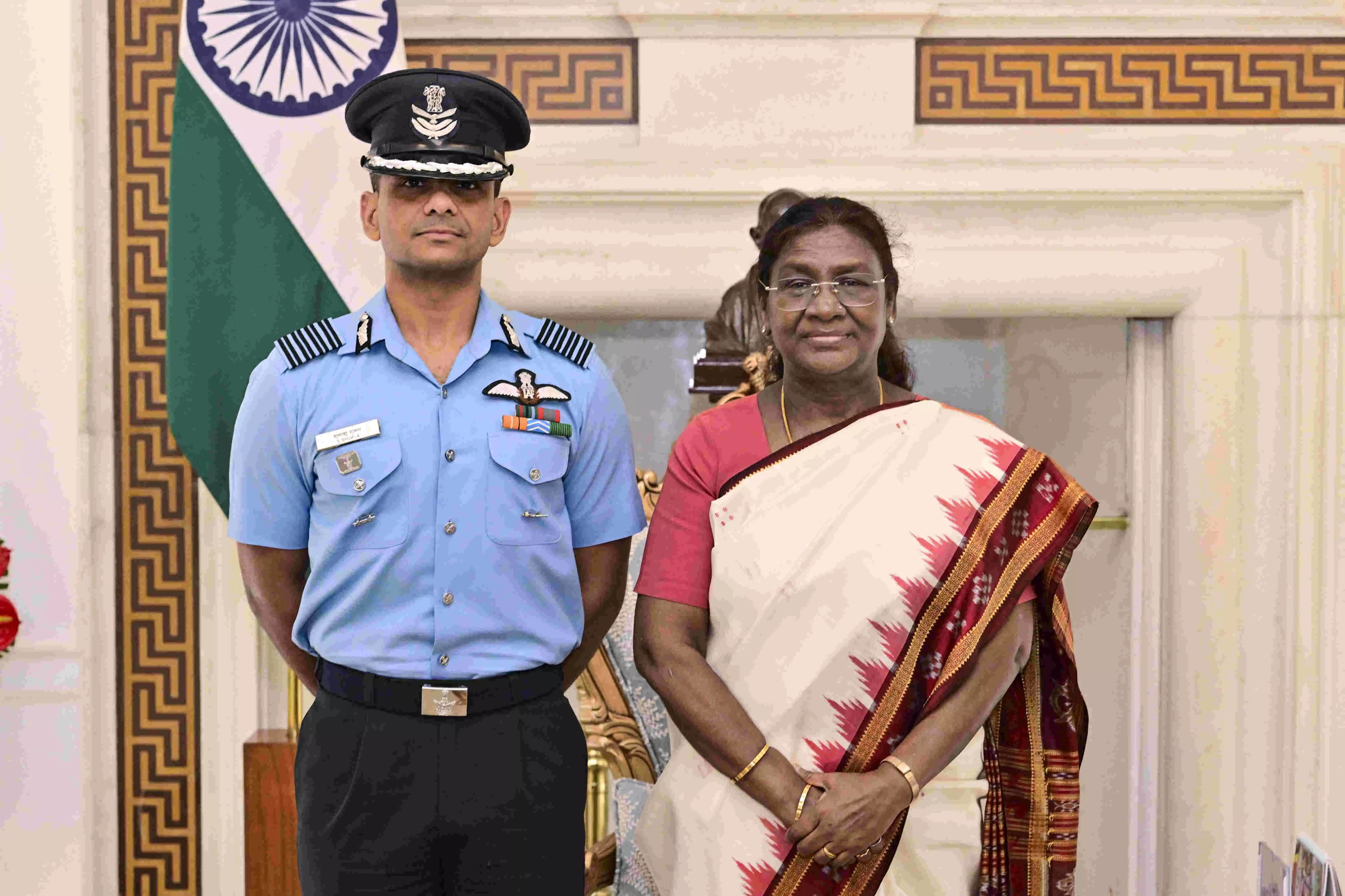 Astronaut Shubhanshu Shukla meets President Murmu at Rashtrapati Bhavan