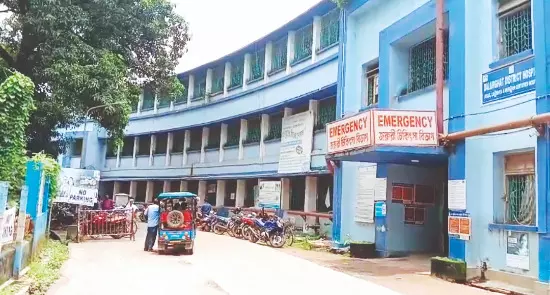 Patient load prompts Balurghat Dist Hosp to add 100 new beds Patient load prompts Balurghat Dist Hosp to add 100 new beds