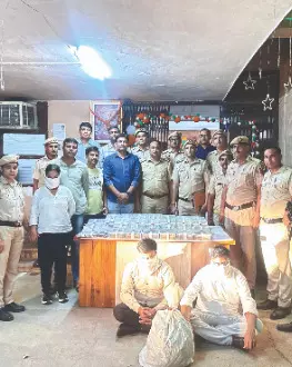 Police bust fake CBI gang, recover ₹1.25 cr Police bust fake CBI gang, recover ₹1.25 cr