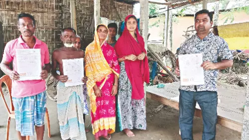 Brokers dupe dozens in South Berubari with fake land records Brokers dupe dozens in South Berubari with fake land records