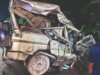 South Dinajpur: 4 killed, 7 injured as vehicle collides head-on with bus