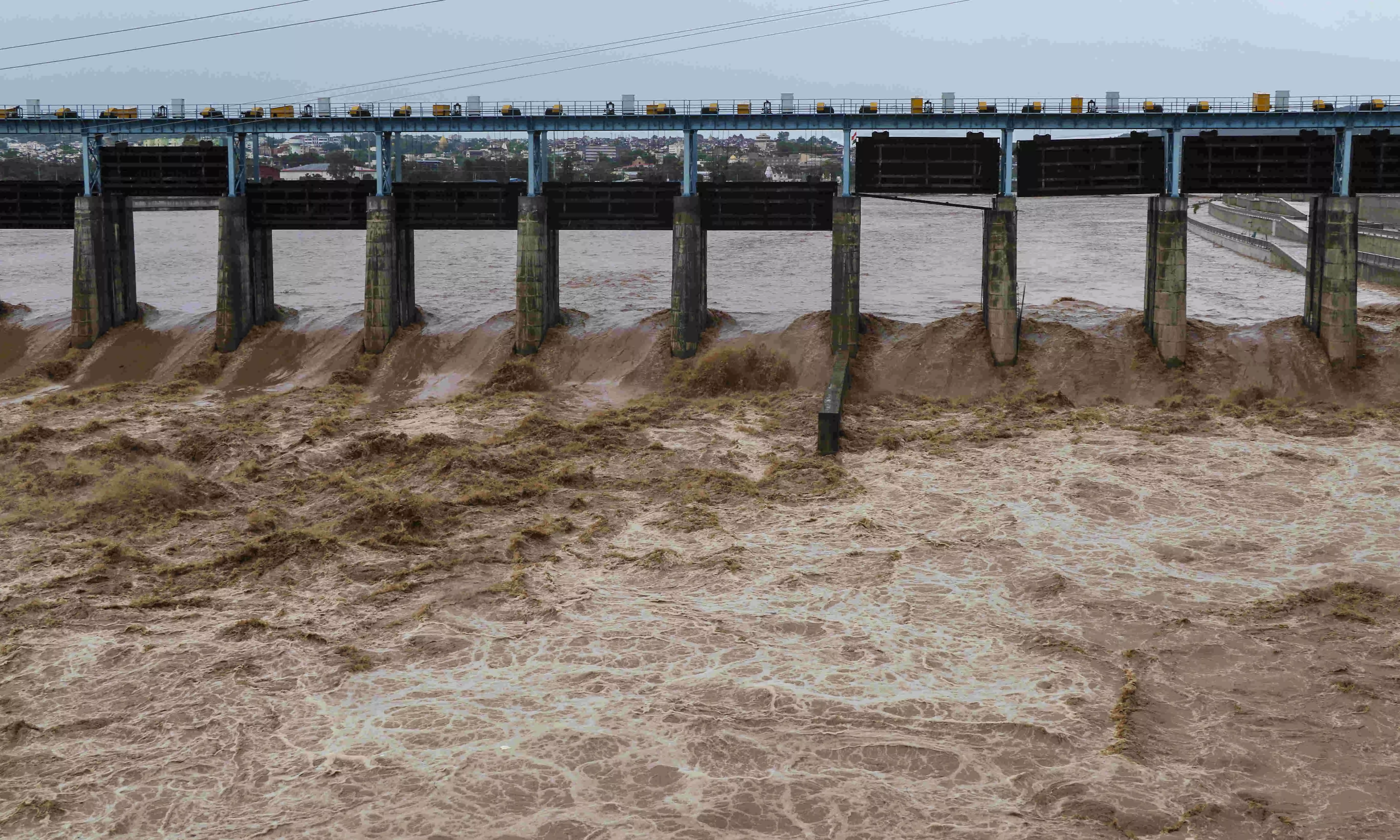 India alerts Pakistan about potential flood in Tawi river: Report