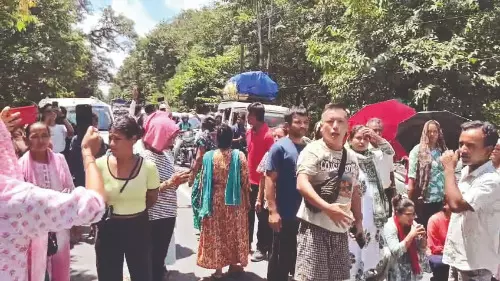 Siliguri: Student ‘abducted’ from 10 Mile   area, family blocks highway in protest