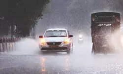 Rain, red alert in Delhi-NCR; 2 hurt in roof collapse