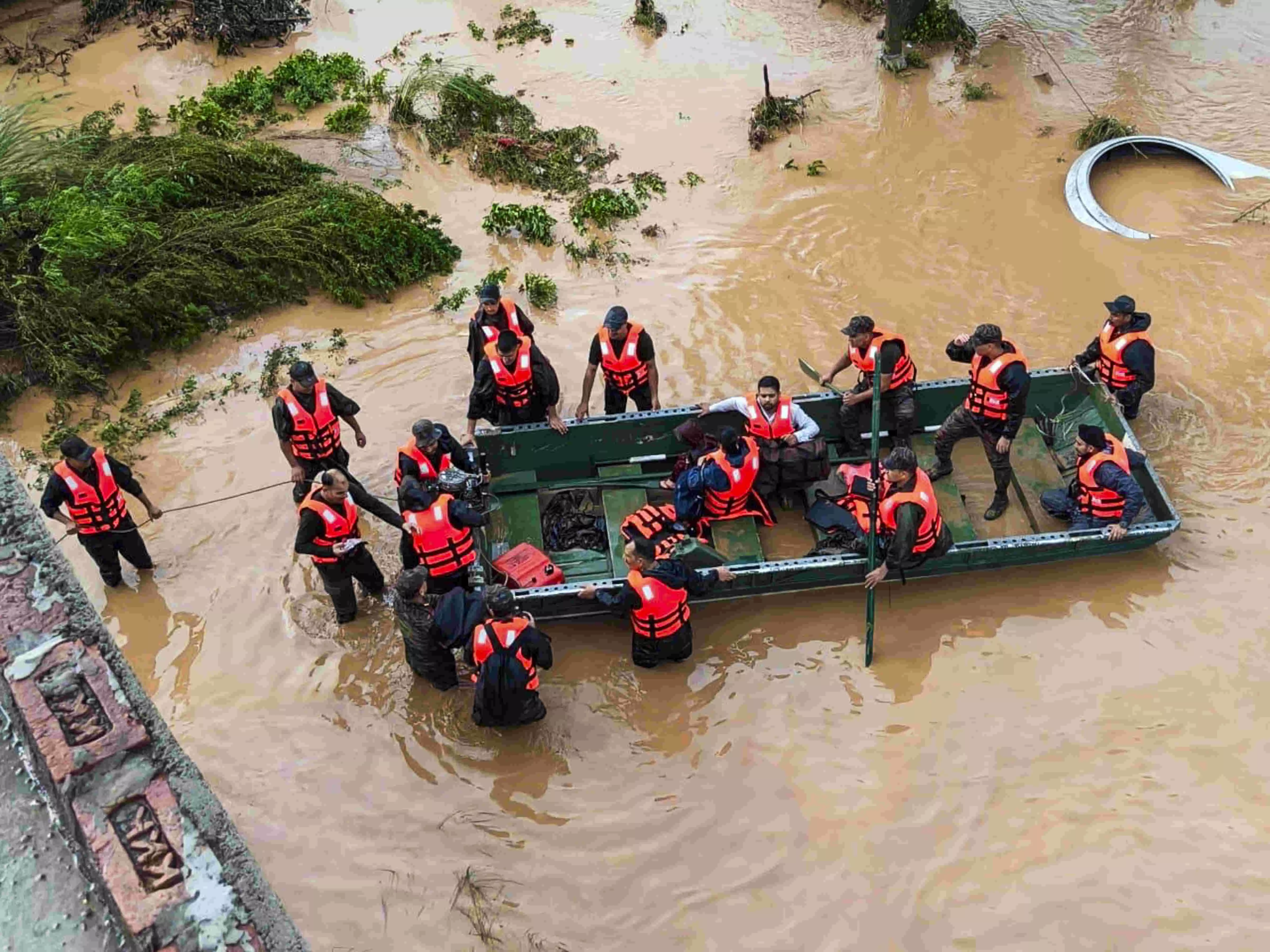 Rains relentlessly pound J-K; rescue operation underway in landslide and flash flood-hit areas Rains relentlessly pound J-K; rescue operation underway in landslide and flash flood-hit areas