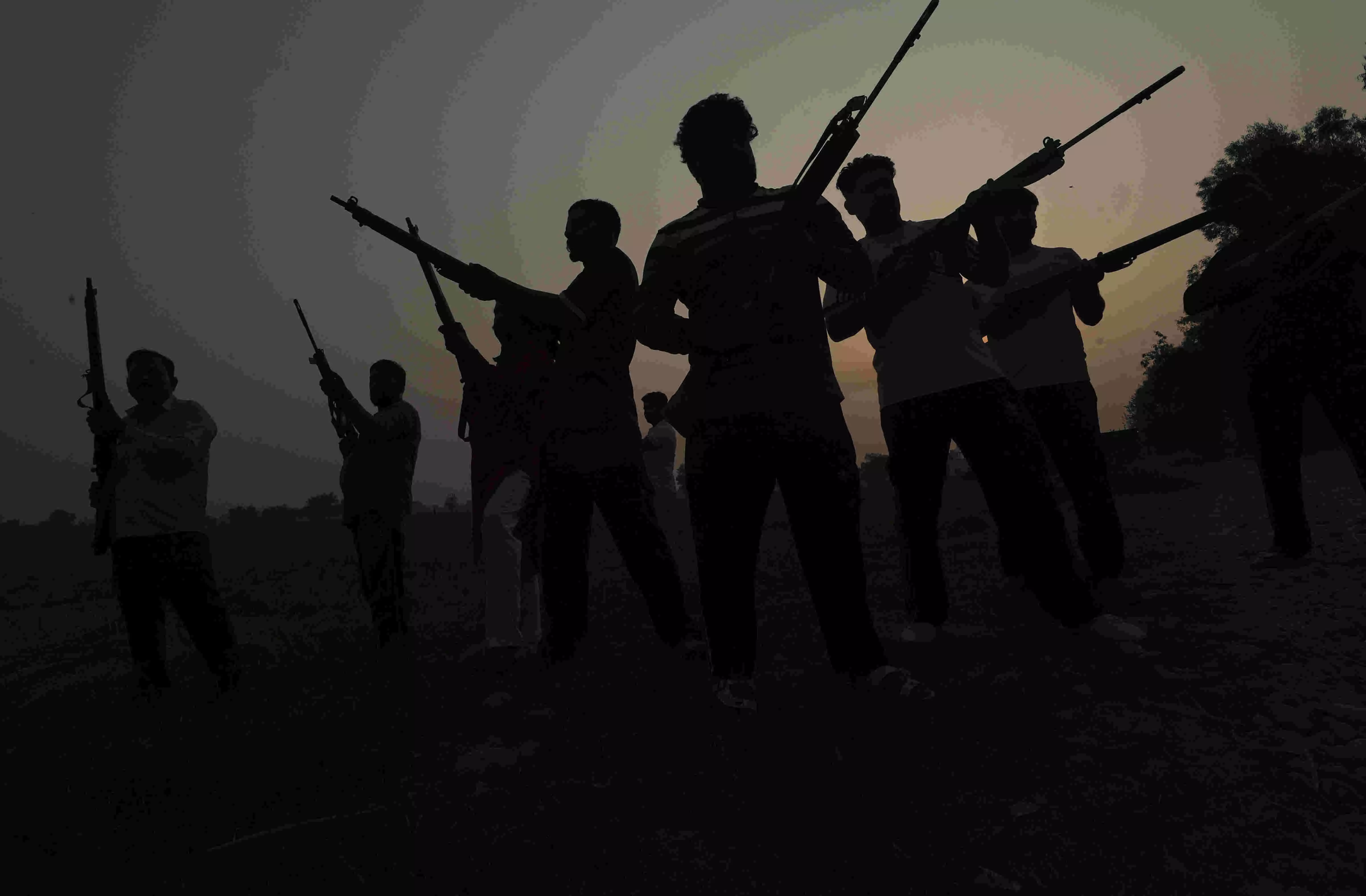 Alert sounded in Bihar following inputs suggesting 3 terrorists from Pakistan have entered state Alert sounded in Bihar following inputs suggesting 3 terrorists from Pakistan have entered state