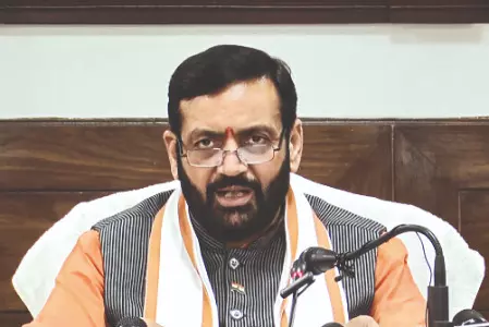 Improve sewerage systems: Haryana CM asks officials Improve sewerage systems: Haryana CM asks officials