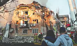 Kyiv mourns 23 dead after Russian attack Kyiv mourns 23 dead after Russian attack