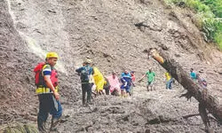 5 killed in cloudbursts in U’khand, a chunk of Manali washed away, Punjab submerged