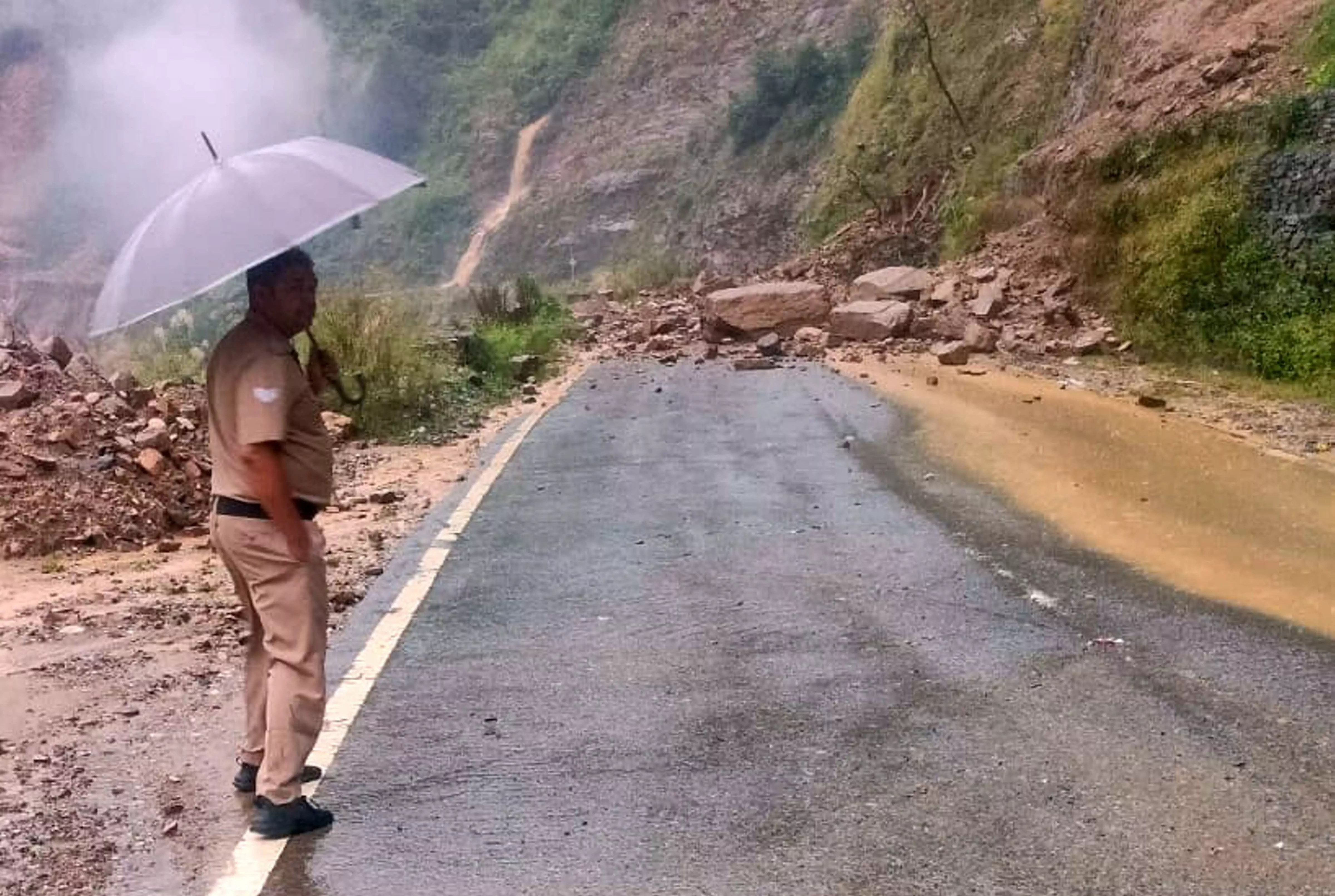 Cloudburst, landslides in Uttarakhand; five killed, many families buried under rubble Cloudburst, landslides in Uttarakhand; five killed, many families buried under rubble