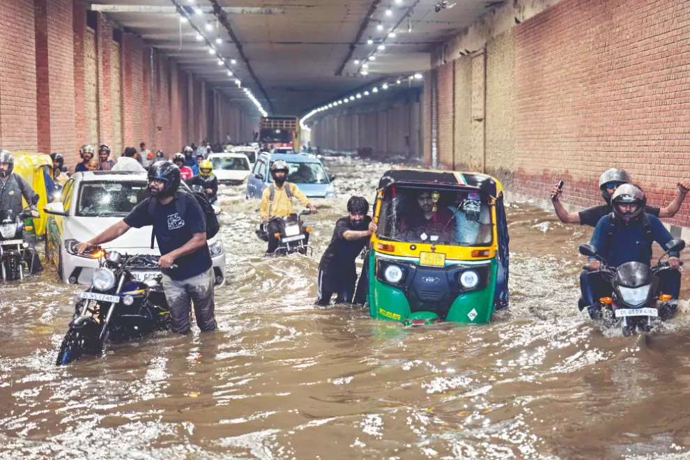 Monsoon high: Delhi logs 399.8 mm rain, wettest Aug in 15 years Monsoon high: Delhi logs 399.8 mm rain, wettest Aug in 15 years