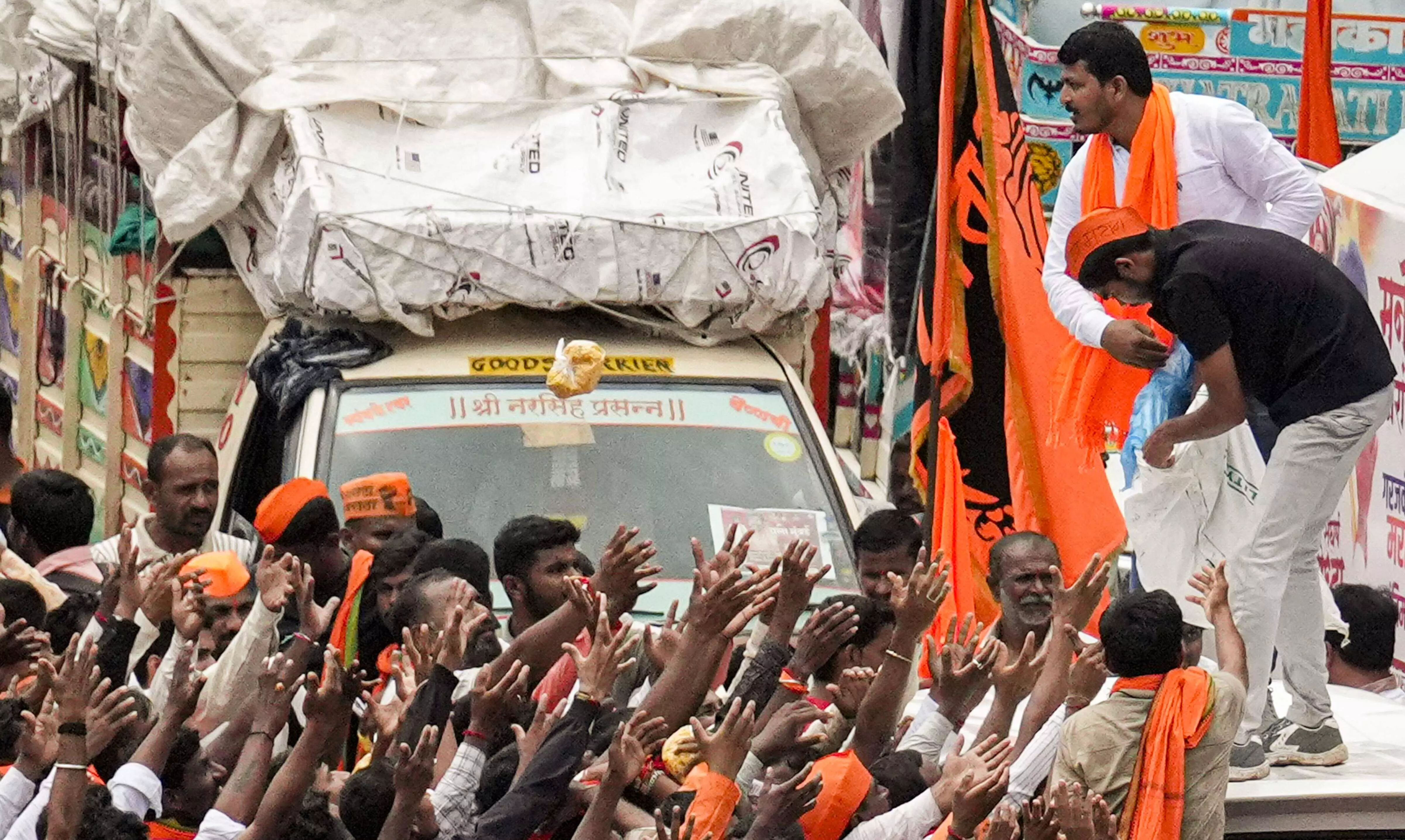 Maratha quota stir enters Day 2; Jarange warns govt not to test patience of his community Maratha quota stir enters Day 2; Jarange warns govt not to test patience of his community