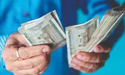 FPIs withdraw `35K cr in Aug FPIs withdraw `35K cr in Aug