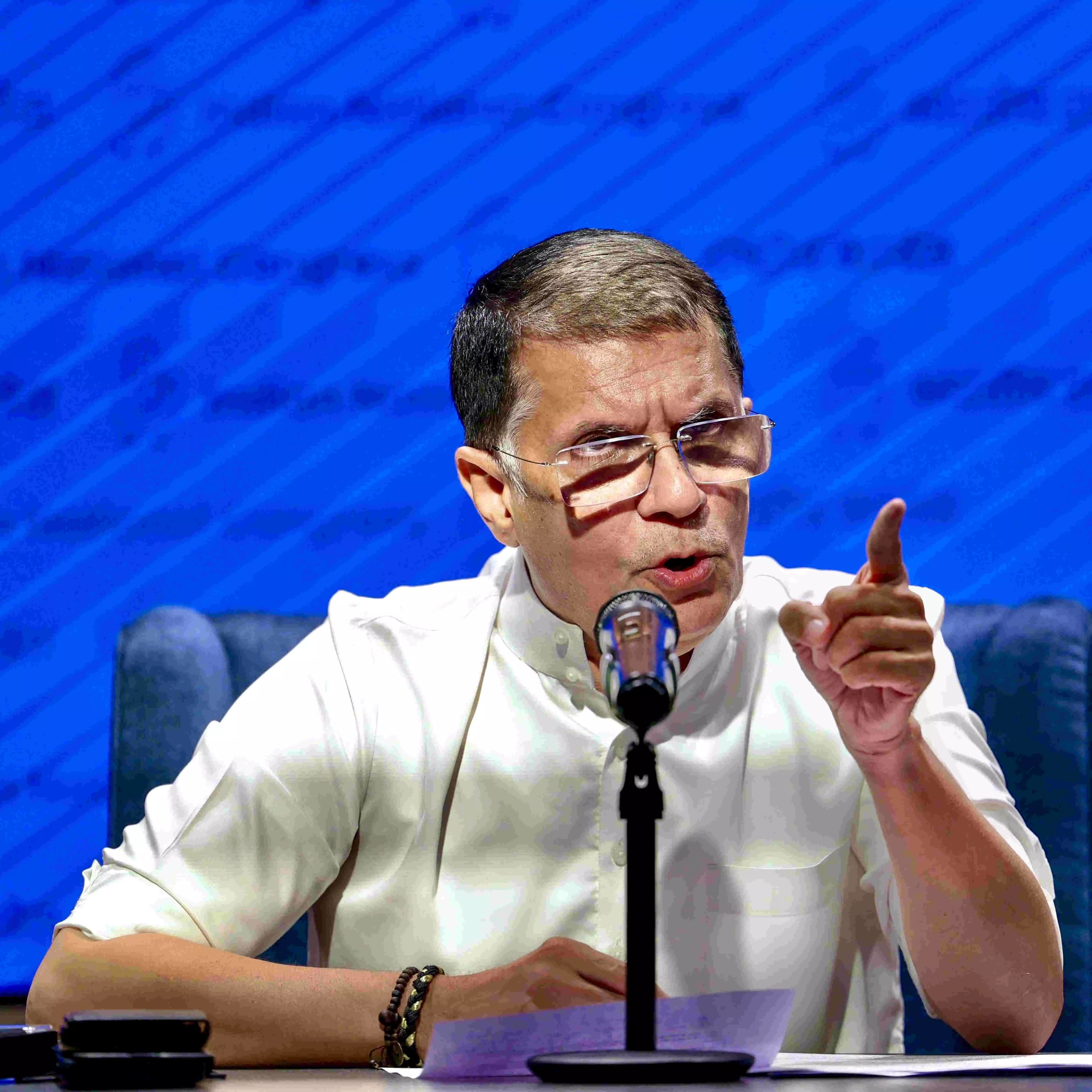 “For past 10 years…NDA steal votes and sit on throne….”: Pawan Khera “For past 10 years…NDA steal votes and sit on throne….”: Pawan Khera