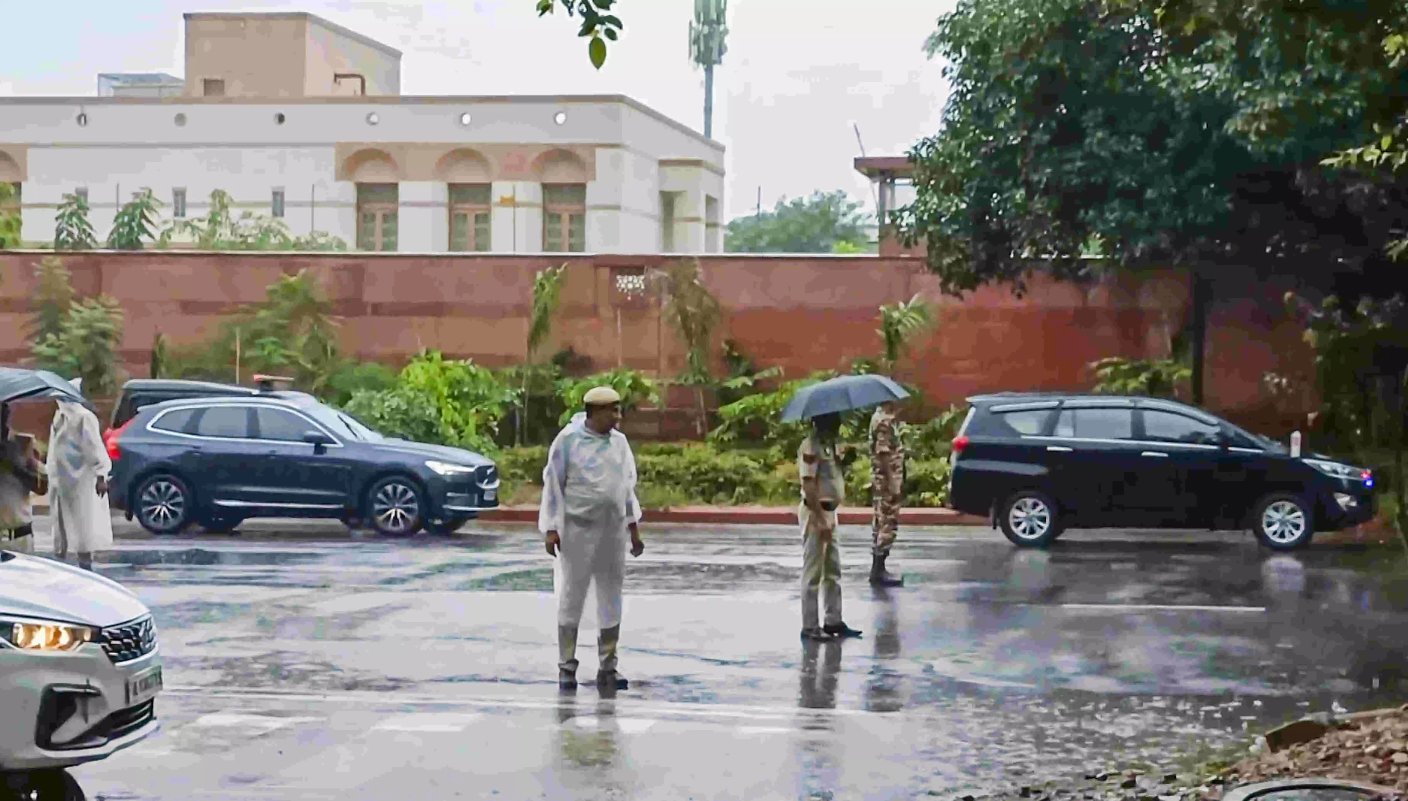 Over two dozen advocates saw off former V-P Dhankhar as he shifted to private accommodation Over two dozen advocates saw off former V-P Dhankhar as he shifted to private accommodation