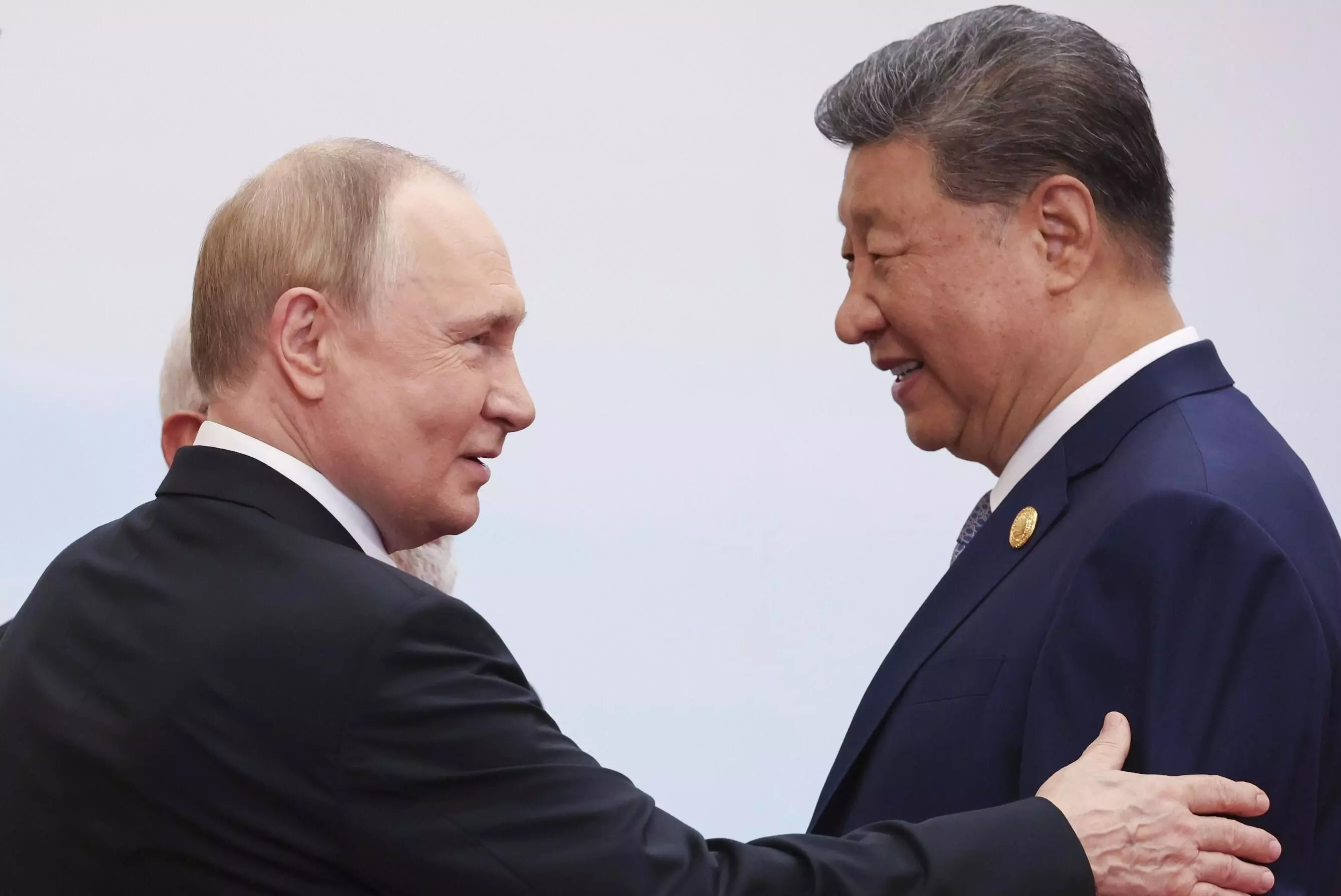 Xi, Putin reaffirm old friend ties in face of US challenges Xi, Putin reaffirm old friend ties in face of US challenges