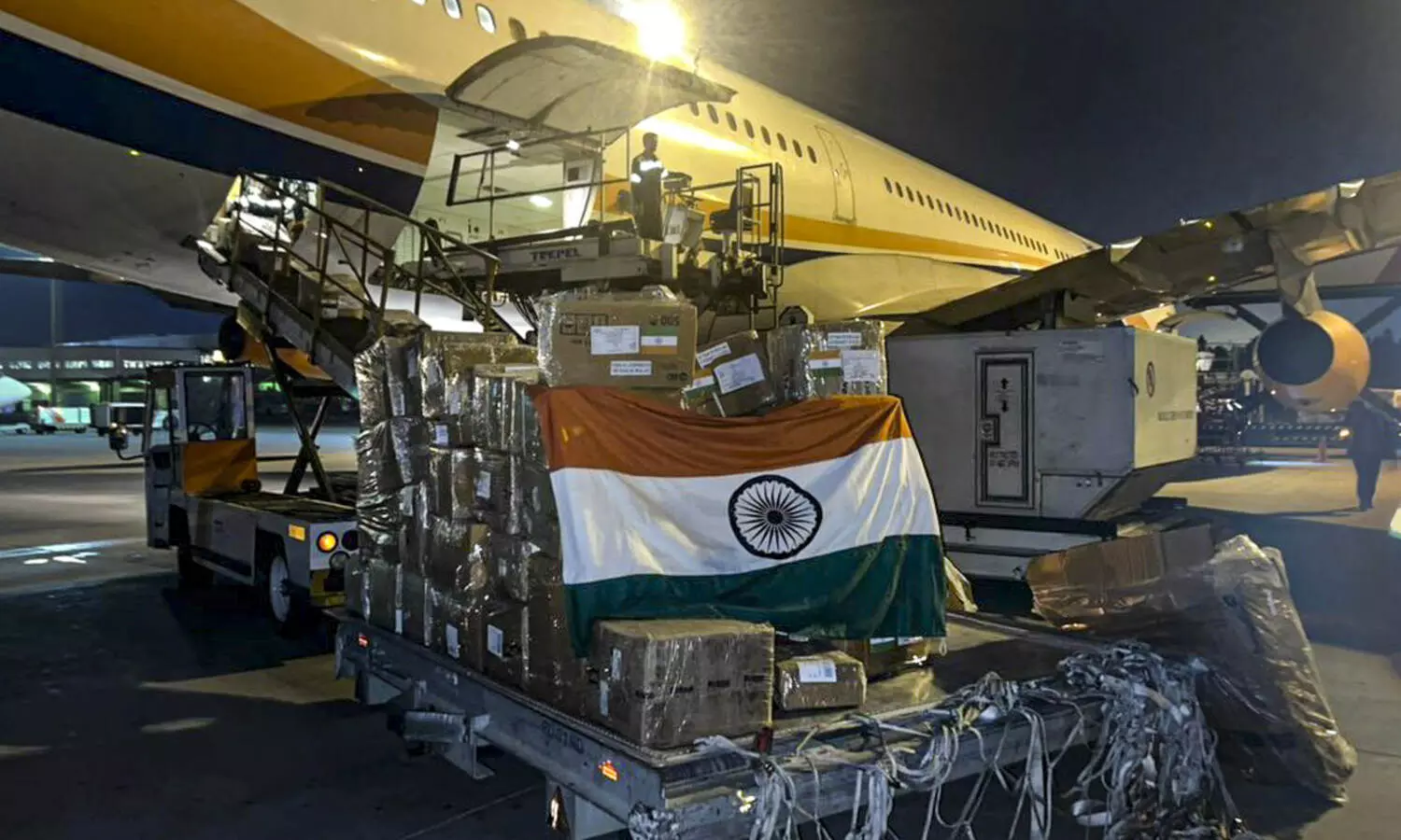 India delivers 21 tonnes of relief materials to quake-hit Afghanistan