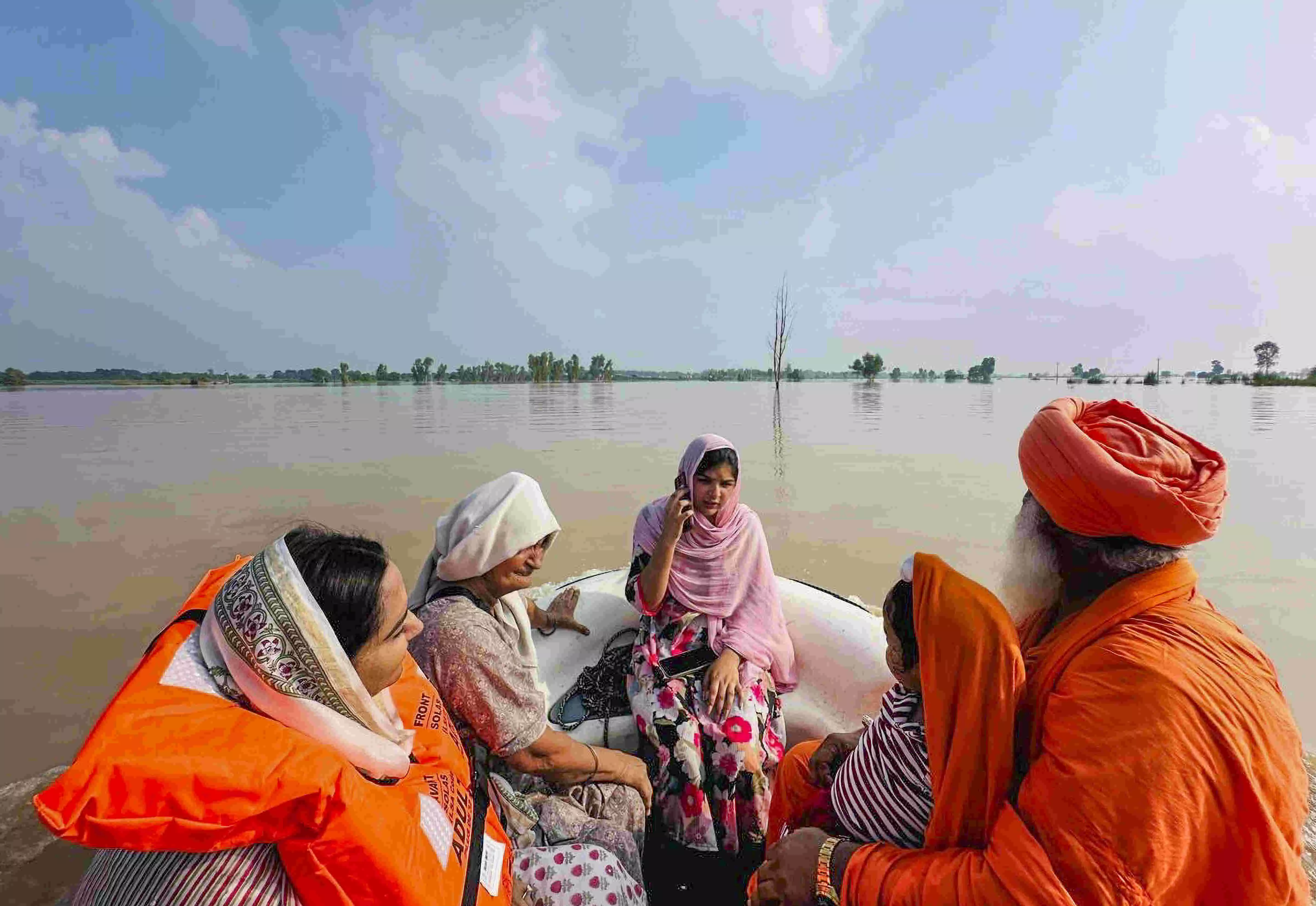 AAP dispatches relief material from Delhi to flood-hit Punjab AAP dispatches relief material from Delhi to flood-hit Punjab