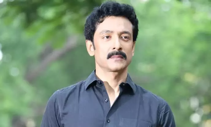 Tota Roy Chowdhury joins the ‘Keu Bole Biplobi, Keu Bole Dakat’ cast