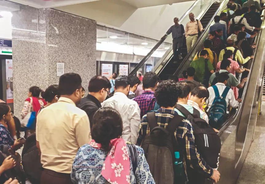 With over 8L commuters in a day, Metro hits record high on Sept 1 With over 8L commuters in a day, Metro hits record high on Sept 1