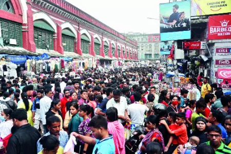 Kolkata markets buzz with festive energy as rainfall finally recedes Kolkata markets buzz with festive energy as rainfall finally recedes
