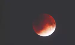 Sky watchers witness total   lunar eclipse in Balurghat