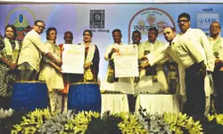 Mayor sets Sept 15 deadline for road repairs in city