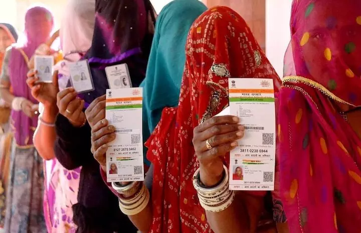 SC directs EC to include Aadhaar as 12th prescribed document for Bihar SIR SC directs EC to include Aadhaar as 12th prescribed document for Bihar SIR