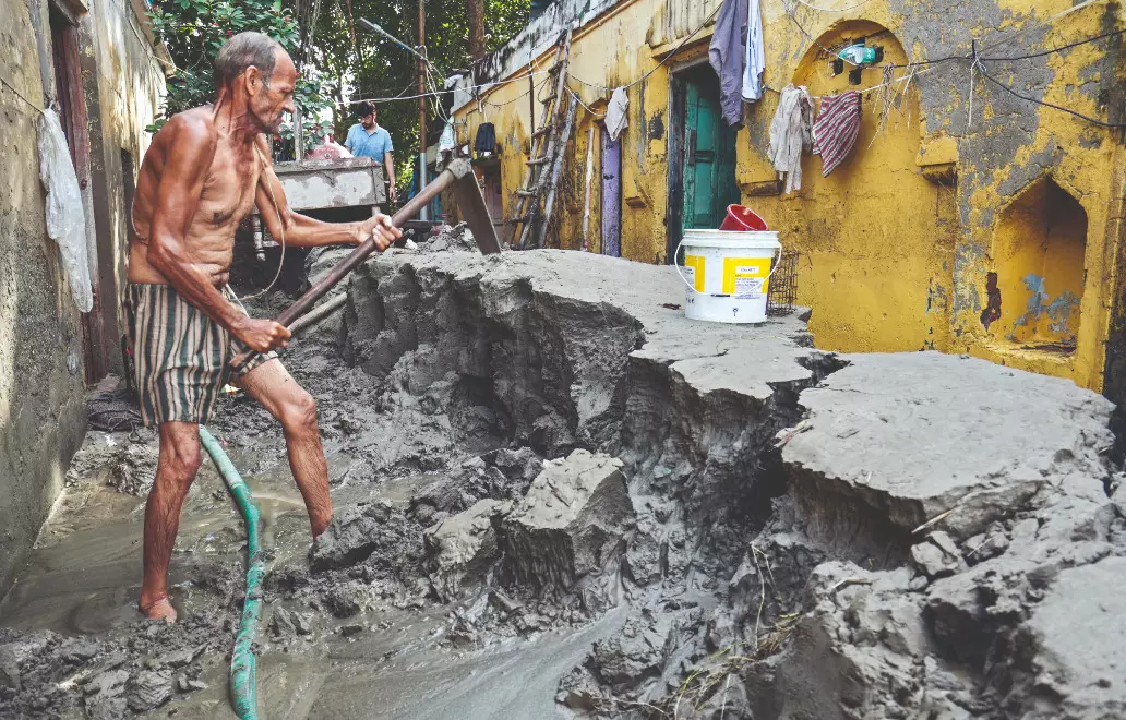 Families torn between camps, wrecked homes Families torn between camps, wrecked homes