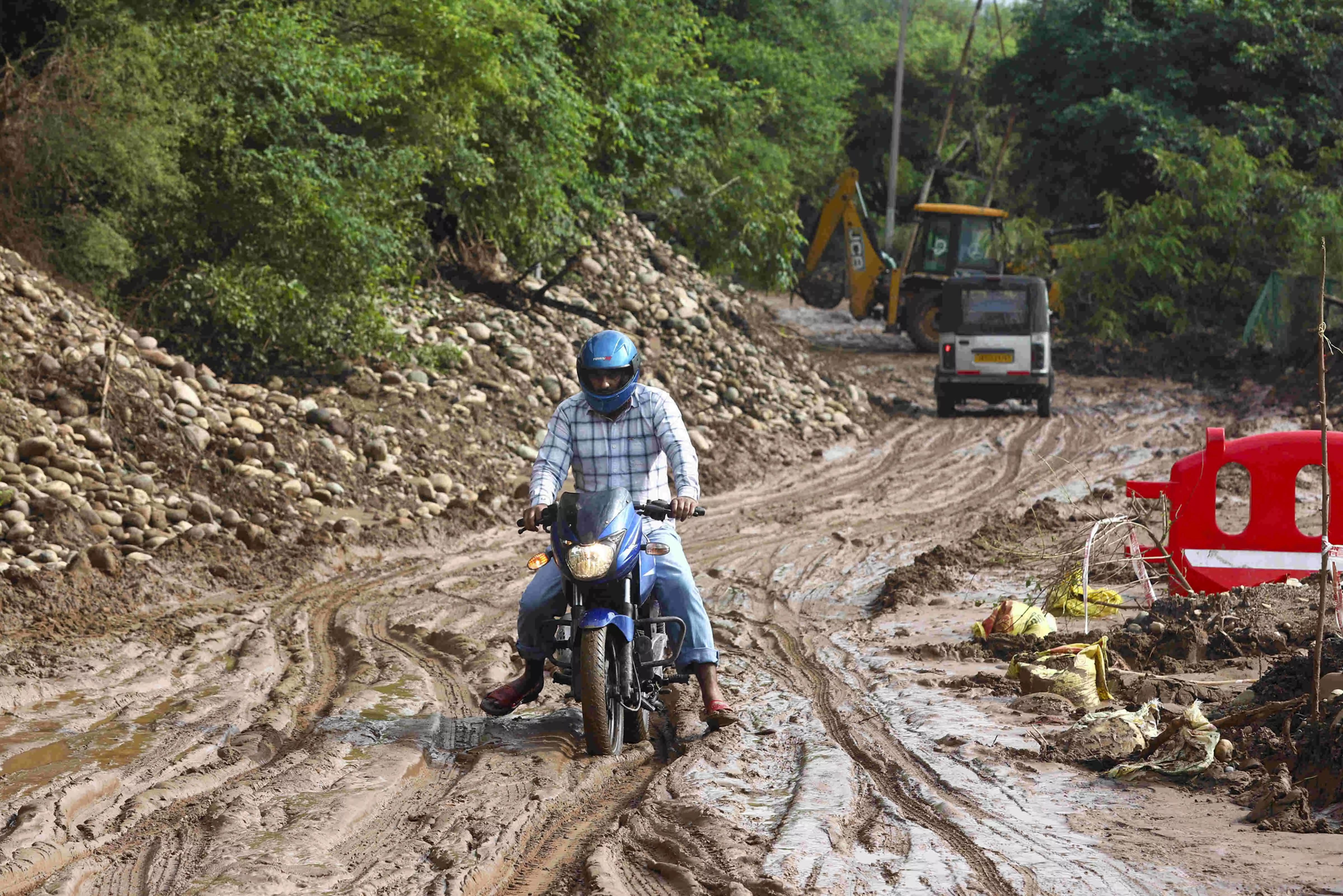 J-K rain fury: 12,000 km of road length damaged due to floods, landslides J-K rain fury: 12,000 km of road length damaged due to floods, landslides