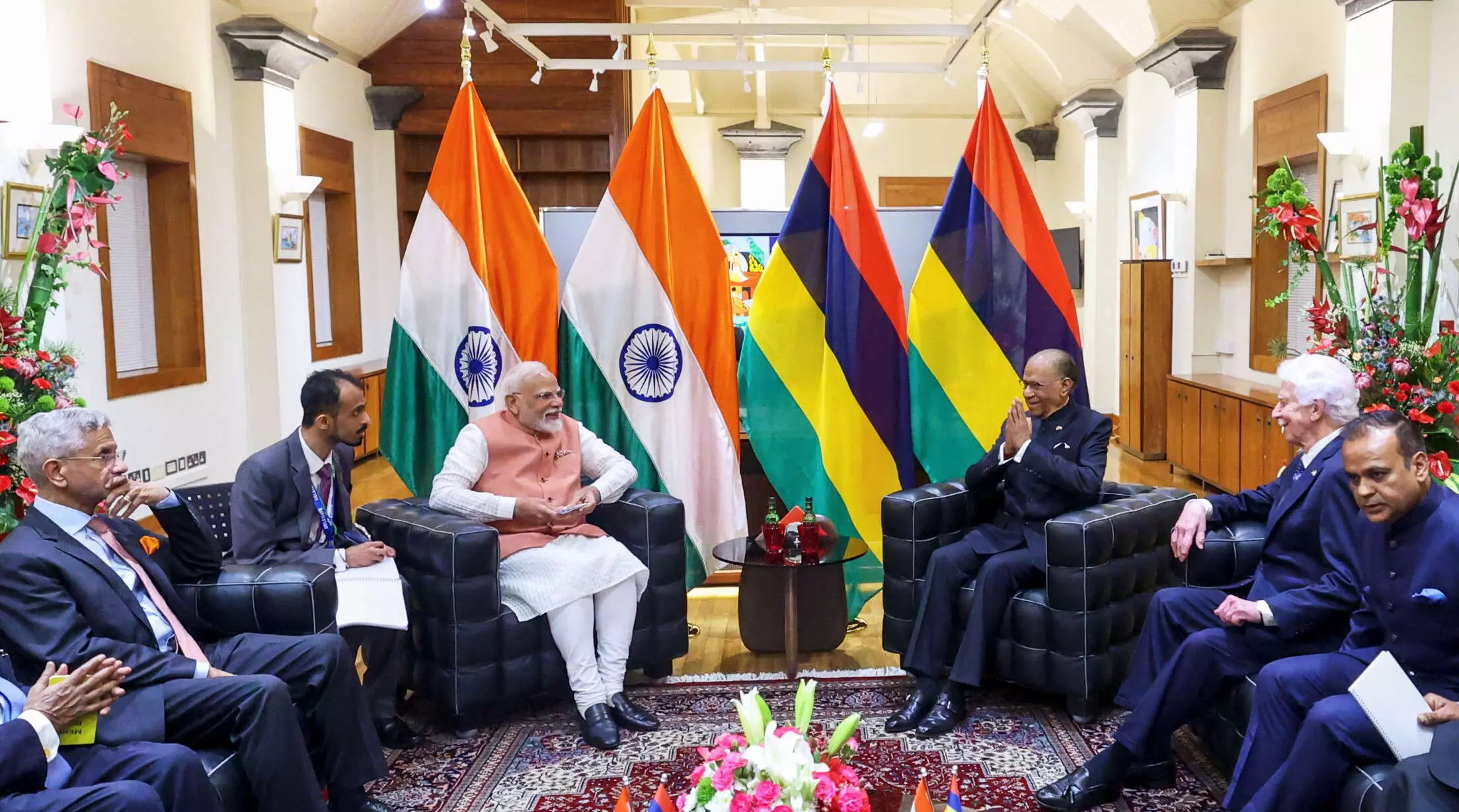 Mauritius PM arrives in Mumbai Mauritius PM arrives in Mumbai