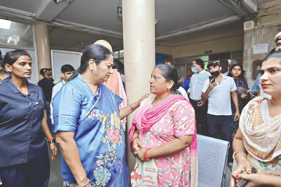 CM Gupta vows to revive IHBAS