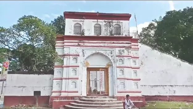 At Gosanimari, Durga is worshipped sans new idol in 350-year-old rituals