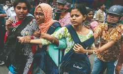 TET-qualified candidates clash with police outside Assembly