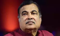 Centre, states to earn Rs 40,000 cr in GST if all 97 lakh polluting vehicles scrapped: Gadkari Centre, states to earn Rs 40,000 cr in GST if all 97 lakh polluting vehicles scrapped: Gadkari