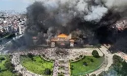 A Republic in Ruins A Republic in Ruins