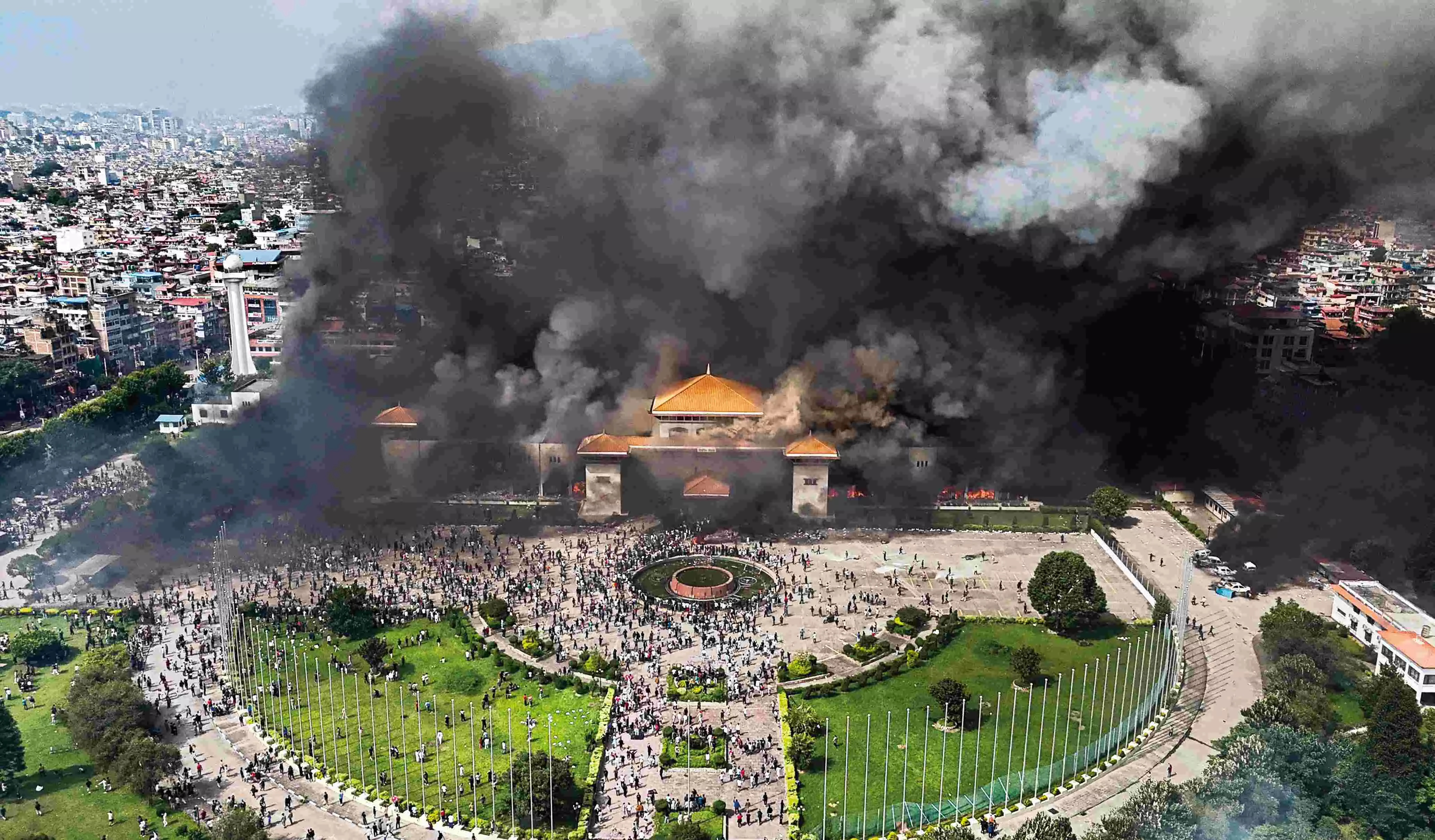 A Republic in Ruins