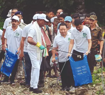 Minister praises initiative to make Buxa Hills free from plastic waste Minister praises initiative to make Buxa Hills free from plastic waste