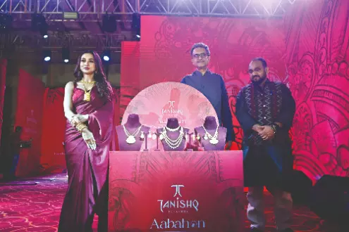 Tanishq unveils ‘Aabahon’ collection inspired by Bengal’s Puja artistry Tanishq unveils ‘Aabahon’ collection inspired by Bengal’s Puja artistry