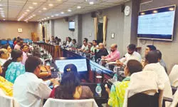 TMC leaders reach out to migrant families in Kaliachak & Mothabari TMC leaders reach out to migrant families in Kaliachak & Mothabari