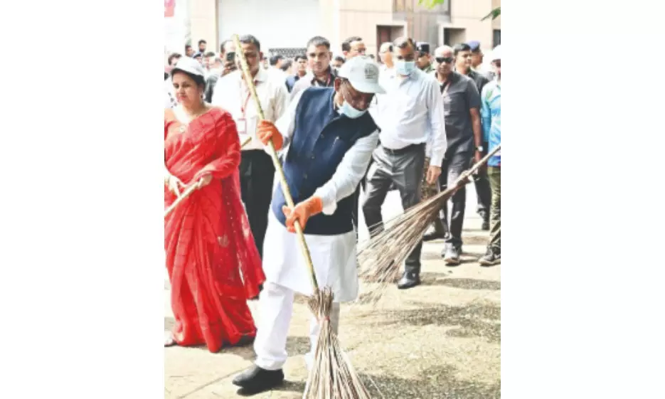 Chhattisgarh CM Sai launches cleanliness drive Chhattisgarh CM Sai launches cleanliness drive